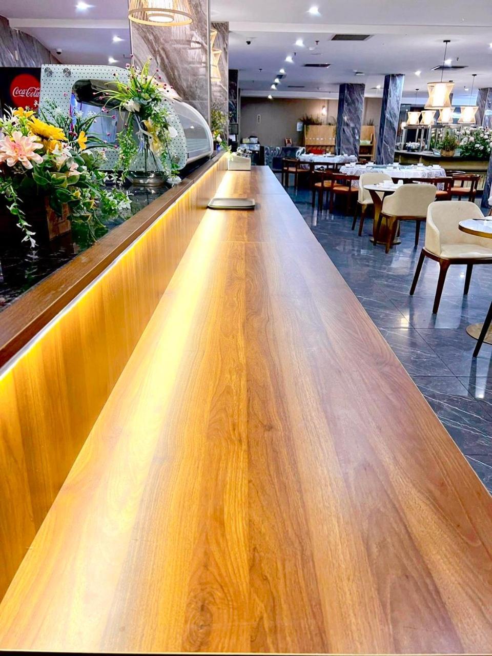 Wah Fu Khách sạn 4*